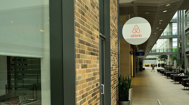 Airbnb Hire of ChangeTip Staff Sparks New Interest in Bitcoin and Blockchain for IoT 1