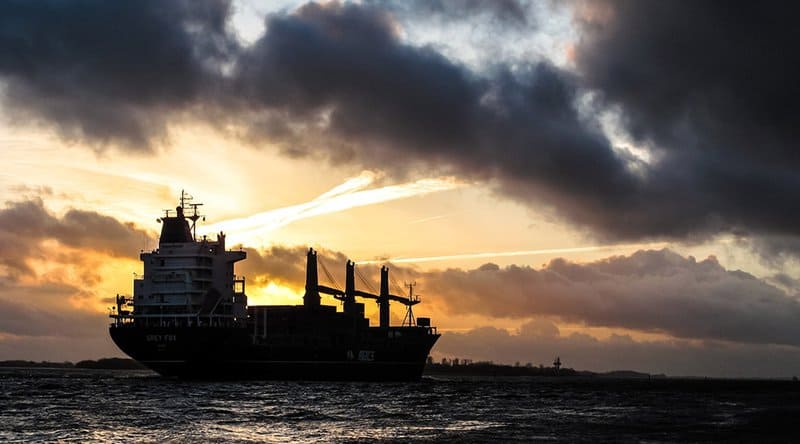 Bitcoin's Role as Hedge against Devaluation of Reserve Currencies like Azerbajian's Manat 1