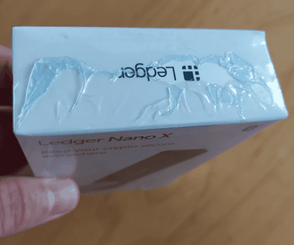 Inside The Scam: Victims Of Ledger Hack Are Receiving Fake Hardware Wallets 2