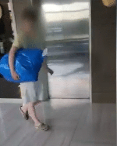 Choi, a man suspected of robbing a nursing care fund to buy cryptoassets, moments before his arrest in the Philippines earlier this month.