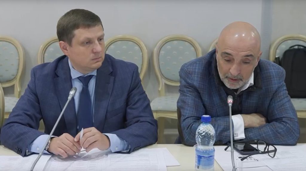 Yevgeny Masharov (left) at a meeting of the commission of the Public Chamber of the Russian Federation for the Public Examination of Draft Laws and Other Regulatory Acts (OPRF) earlier this month.
