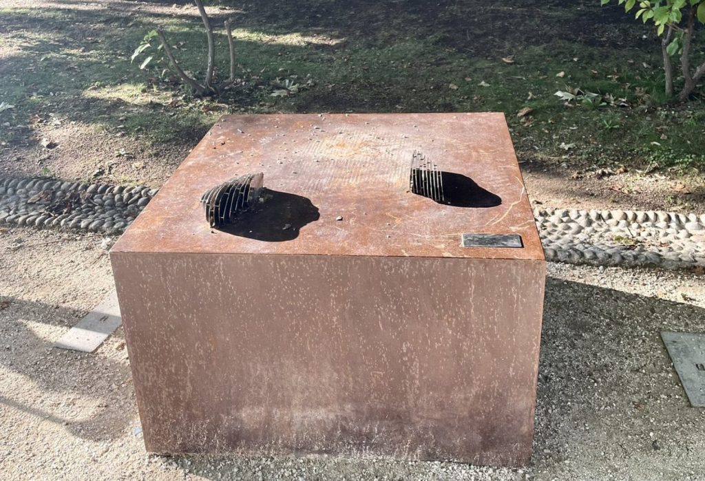 Satoshi Nakamoto Statue