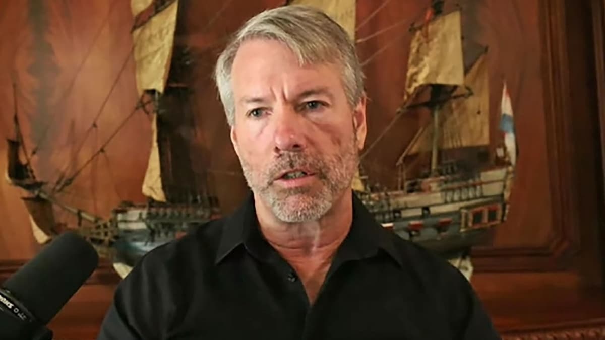 Michael Saylor advierte sobre nuevas estafas con criptomonedas que usan IA y tecnolog&iacute;a deepfakes