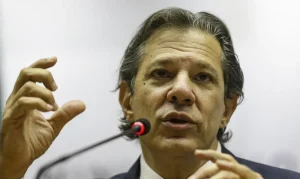 Haddad pede apoio da Febraban a projetos no Congresso