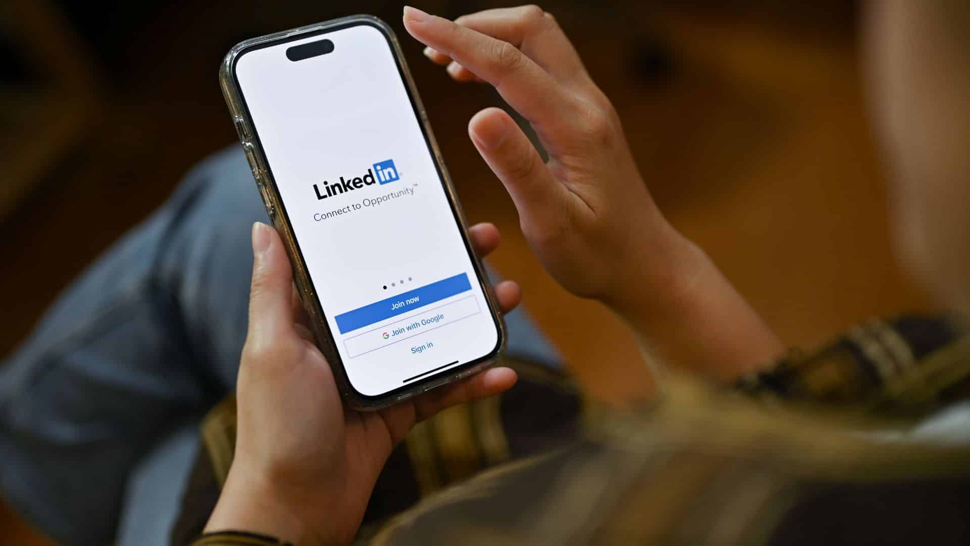 LinkedIn-käyttäjämäärä kasvoi yli miljardiin marraskuussa 2023.