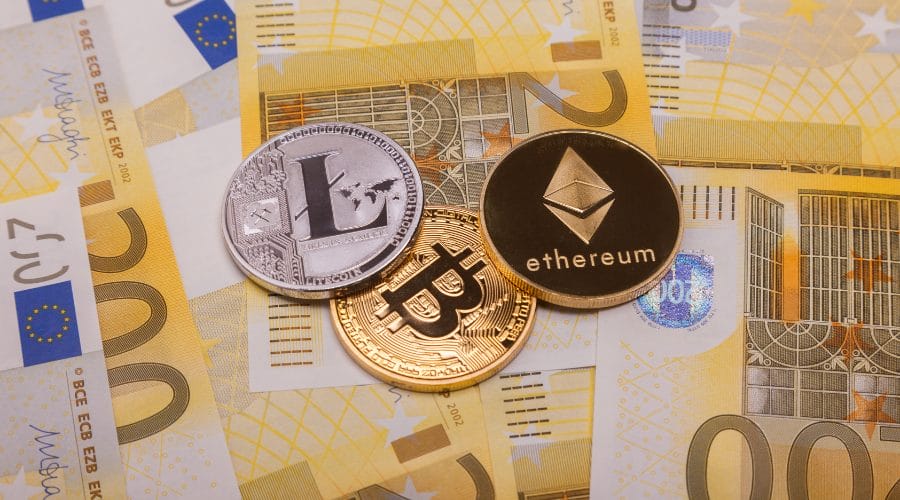 Fiat Currency vs Cryptocurrency 