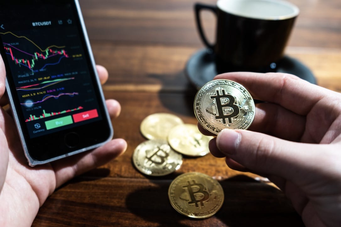 nakit ile bitcoin almanın avantaj ve dezavantajları