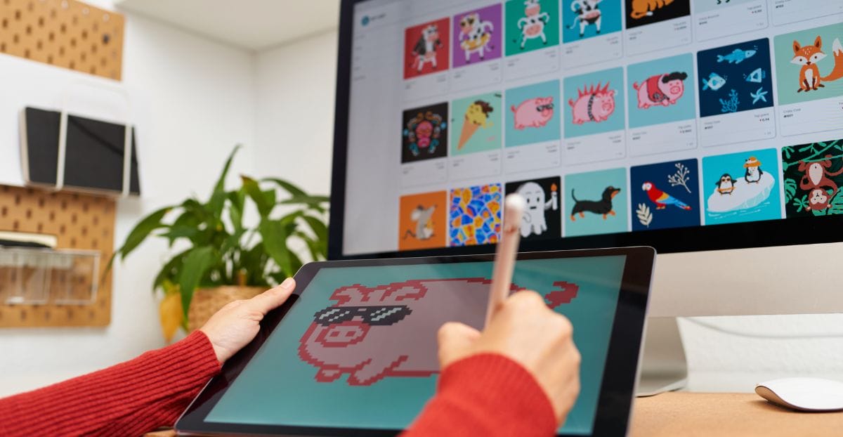 サングラスをかけた豚の絵を描く人