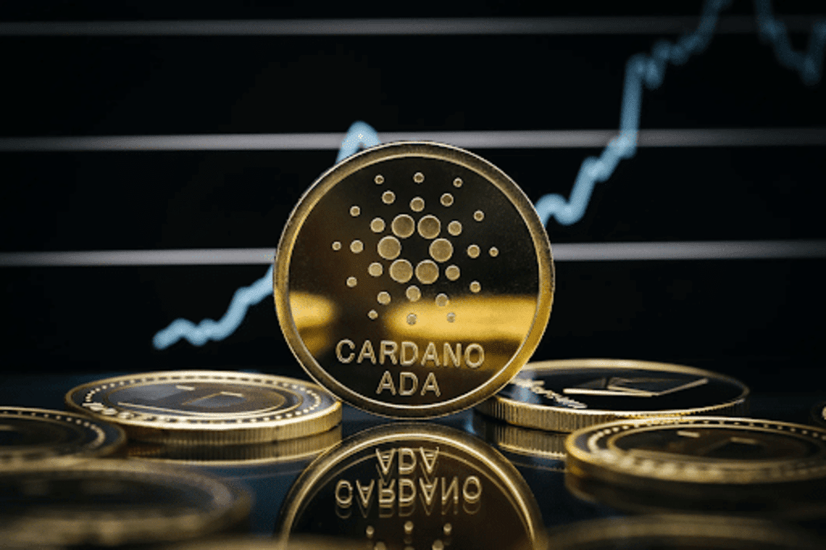 Cardano koers vormt bullish driehoek: breakout in zicht?