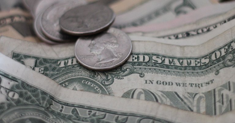 After Tether, USDC dominates stablecoins with a $452 million market cap