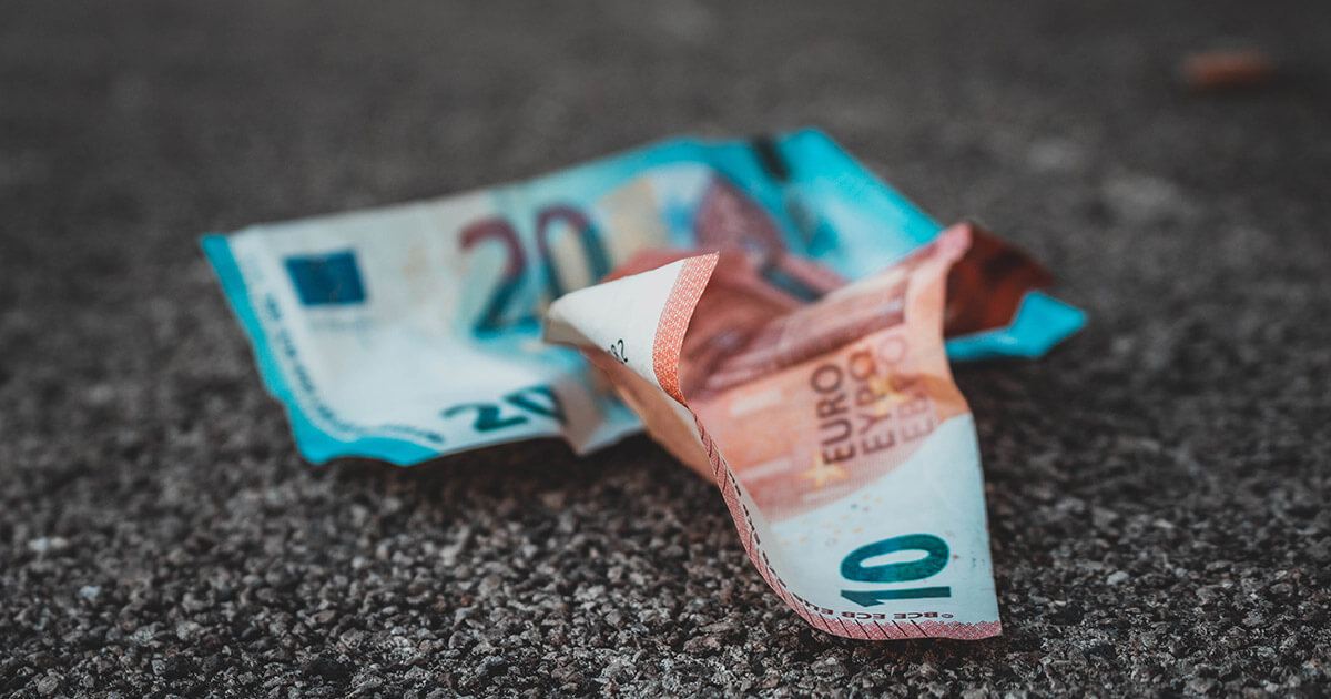 The role of cash in global crypto markets