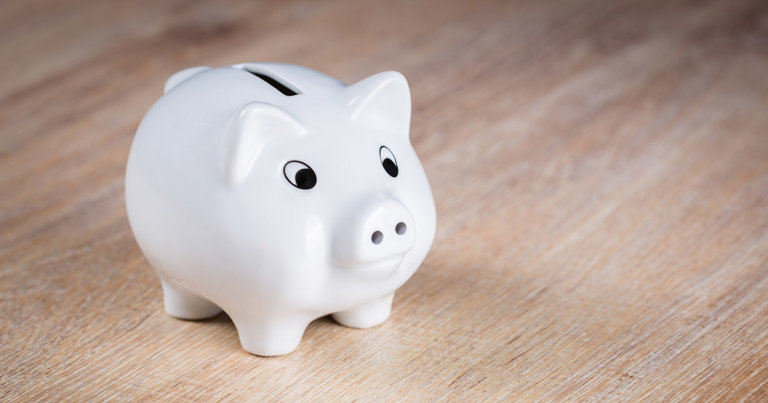 A simple guide to DeFi vs. CeFi crypto lending and borrowing