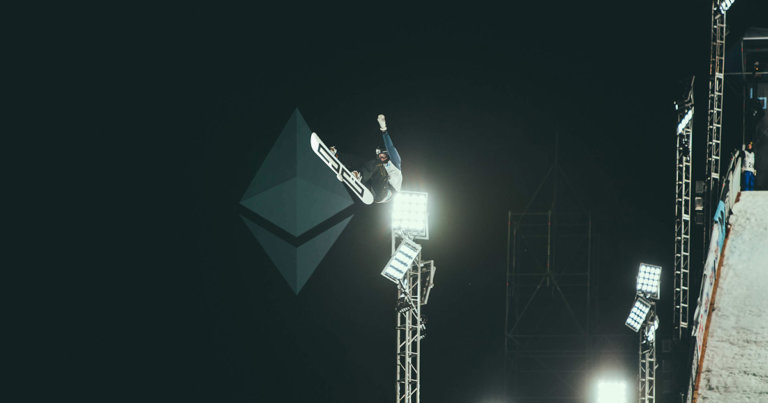 Top Binance traders flip long on Ethereum as market structure grows strong