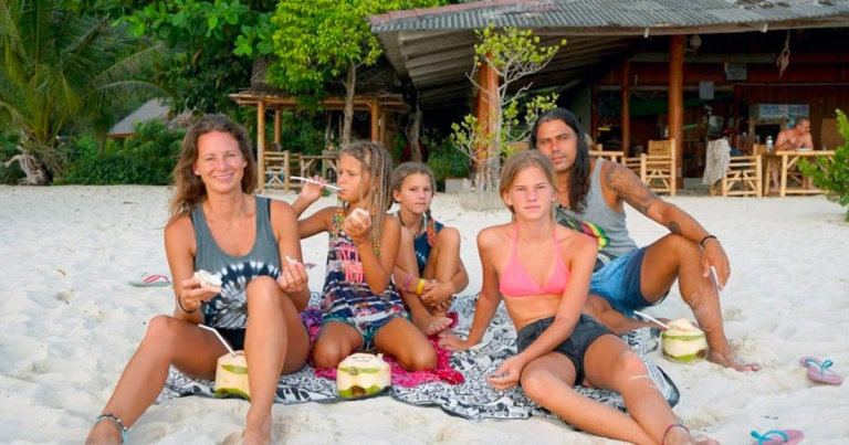 Dutch family that sold everything for BTC in 2017 is still buying