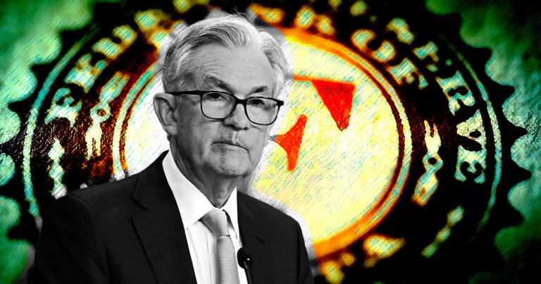 Fed foresees slowdown in GDP growth but remains committed to 2% inflation target