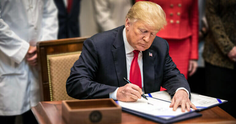 Trump signs executive order to establish ‘strategic digital asset stockpile,’ form crypto working group