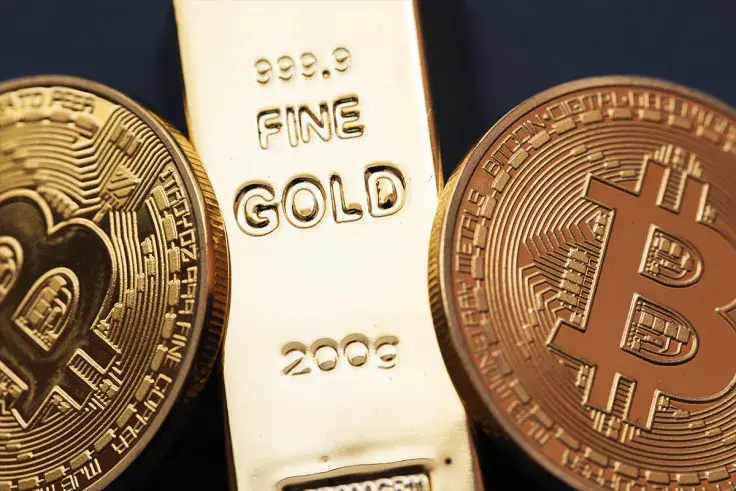 Bitcoin's Recent Drop Strongly Correlates with Gold and Stocks, Here's Why