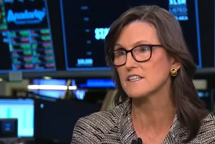 ARK's Cathie Wood Reiterates Her $500,000 Bitcoin Price Prediction, Comparing Top Crypto to Real Estate and Emerging Markets