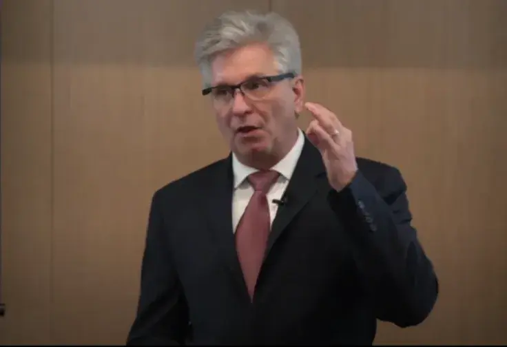 Fed Governor Waller: Most Cryptocurrencies Are Worth Zero