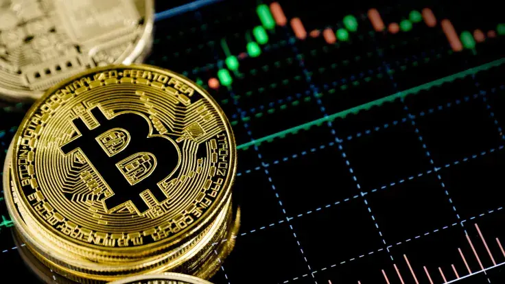 Bitcoin Price Eyes $58,000 in Pre-Halving Surge, Says Top Analyst