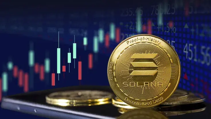 Solana's Path to $175: Analyst Predicts Breakout Amid Market Downturn