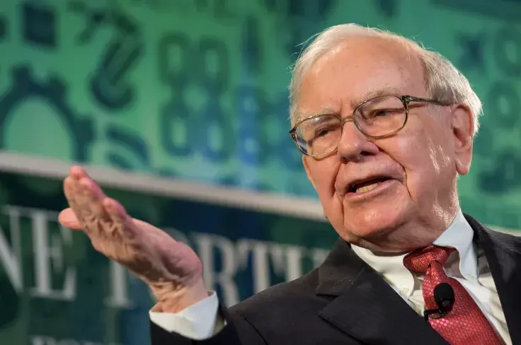 Here's What Warren Buffett Gets Wrong About Bitcoin, According to Strategy's Saylor