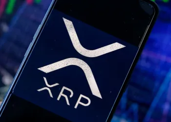 ¡XRP al alza! Ballenas acumulan y direcciones activas se disparan