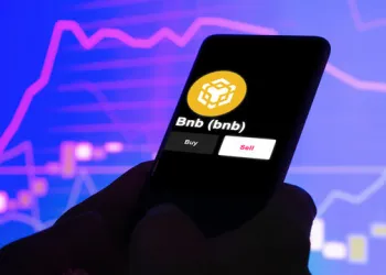 BNB Breaks Below $605 As Bullish Momentum Fades – What’s Next?