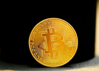 Is $74,000 The Bottom For Bitcoin? CMT-Certified Analyst Says $38,000-$42,000 Is Coming