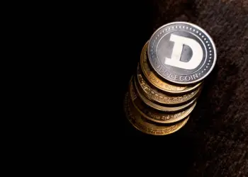 Dogecoin Silent Build-Up: Double Bottom Hints At Explosive Move To $0.47