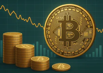 Bitcoin Long-Term Holders Remain Steady As CDD Normalizes After False Alarm