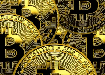 ¡Bitcoin en la Cuerda Floja! ¿Vendrán las Ganancias a Corto Plazo?