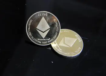 🚨 Ethereum en la Cuerda Floja: ¿Podrá ETH Evitar la Caída a $3,000?