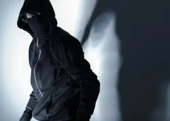 House Movers Accidentally Steal $10,000 in Bitcoin, Arrested by Police