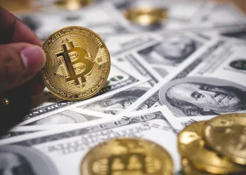Fundstrat: Bitcoin Fundamentals “Should” Turn Positive Over 2019