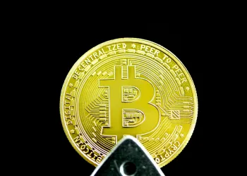 Bitcoin Surpasses Realized Price Of Recent Buyers — Rally Incoming Or Double Top?