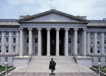 VS Treasury secretaris: Amerika koopt $17 mld Bitcoin – effect op BTC koers Q4 2025?