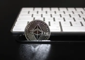 Ethereum: Μπορεί να ξεφύγει μετά τη βουτιά κάτω από τα $3.780;