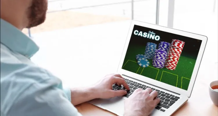 Į ką atkreipti dėmesį renkantis casino online?