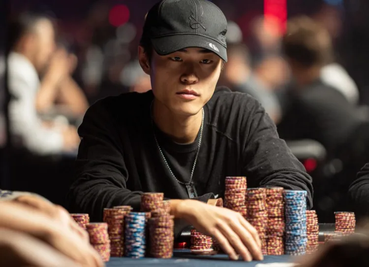 poker-strategy-guide-gambling-vs-investing-modern-side-hustle-view